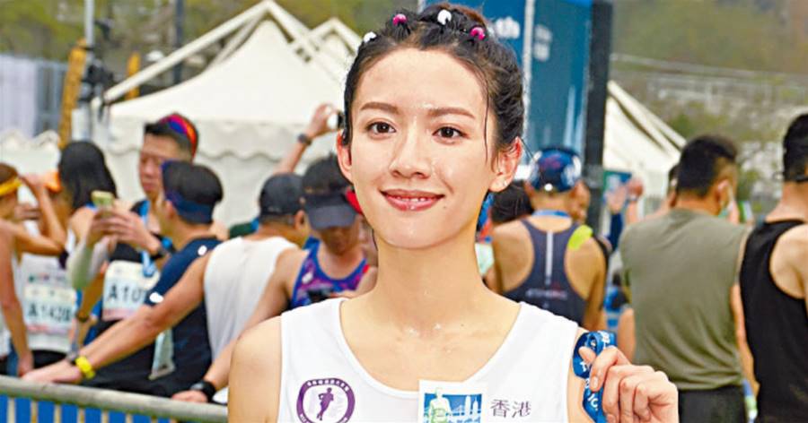 蔡思貝半馬破紀錄 余德丞：「黐綫，快到追唔到」